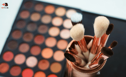 Curling eyelashes for a better look